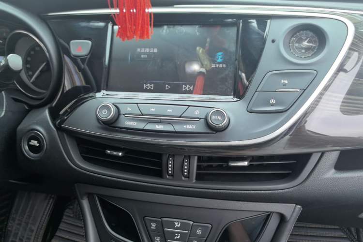 Used Buick Envision 2019 20T Two-Wheel Drive Leading Version China V Standard Audio And AC Panel