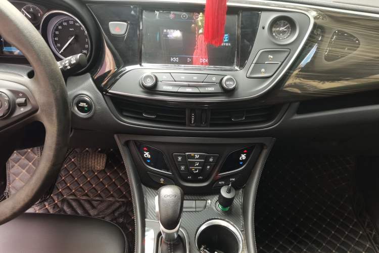 Used Buick Envision 2019 20T Two-Wheel Drive Leading Version China V Standard Audio And AC Panel