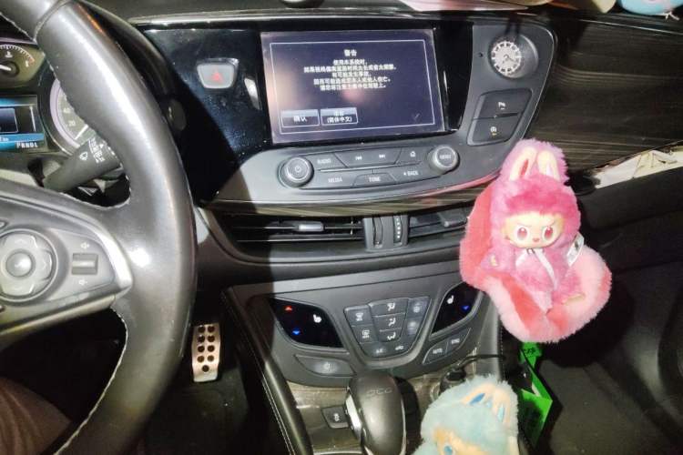 Used Buick Envision 2019 20T Two-Wheel Drive Elite Version China V Standard Audio And AC Panel