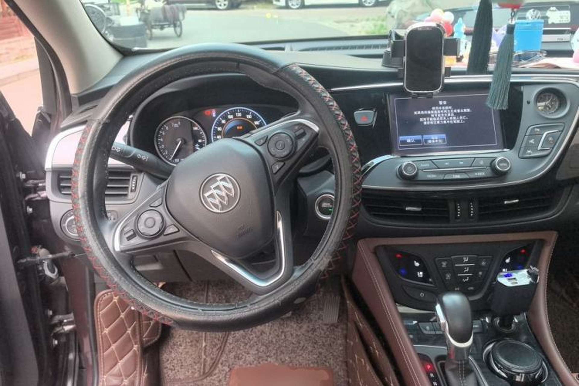 Used Buick Envision 2019 28T Four-Wheel Drive Luxury Version China V Standard Center Console