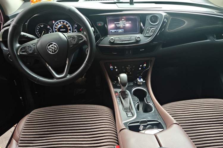 Used Buick Envision 2019 28T 4x4 Luxury Model China VI Standard Center Console