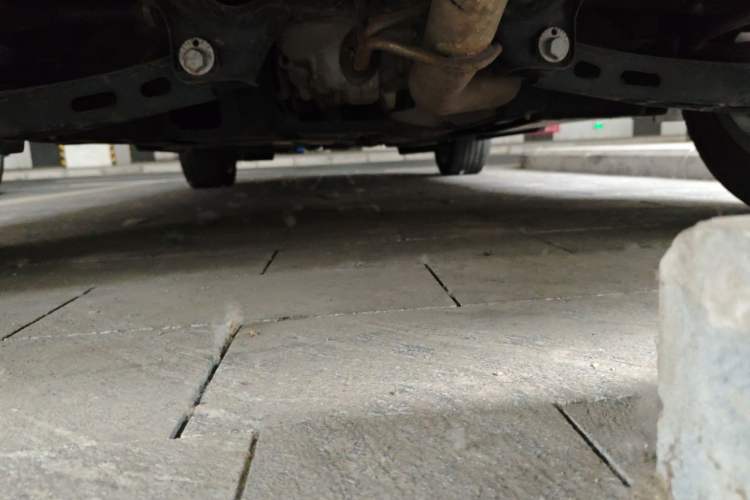 Used Buick Envision 2019 28T 4x4 Elite Version China V Standard Chassis Rear