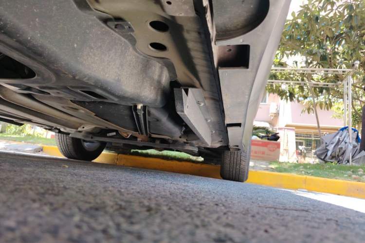 Used Buick Envision 2019 20T Two-Wheel Drive Leading Version China V Standard Chassis Rear Right