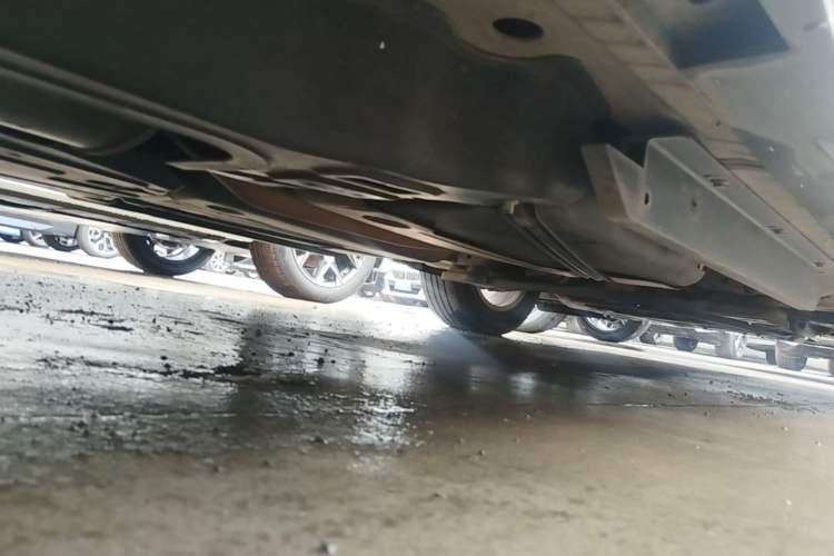 Used Buick Envision 2019 20T Two-Wheel Drive Luxury Version China V Standard Chassis Rear Right