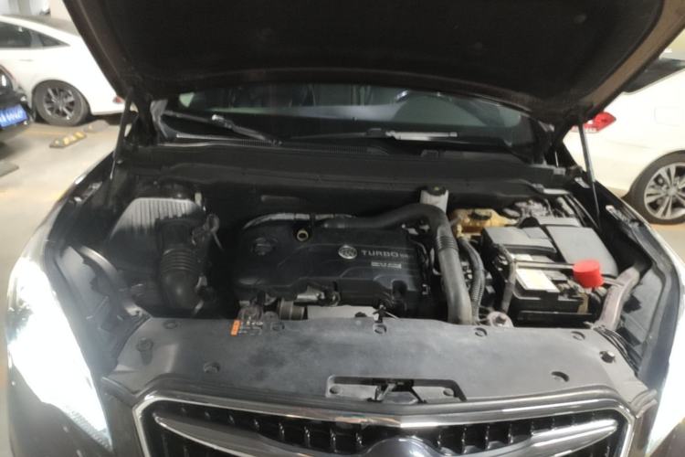 Used Buick Envision 2019 20T Two-Wheel Drive Elite Version China V Standard Engine Bay