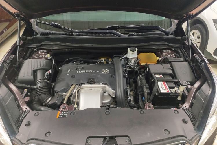 Used Buick Envision 2019 28T 4x4 Elite Version China V Standard Engine Bay