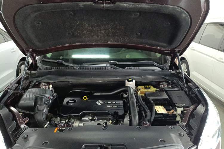 Used Buick Envision 2019 20T Two-Wheel Drive Elite Version China V Standard Engine Bay
