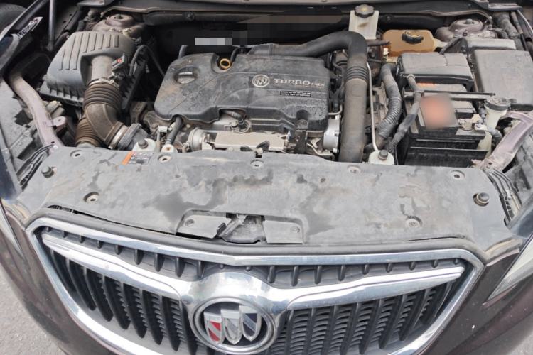 Used Buick Envision 2019 20T Two-Wheel Drive Leading Model China VI Standard Engine Bay