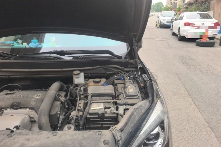 Used Buick Envision 2019 28T Four-Wheel Drive Luxury Version China V Standard Engine Bay Left