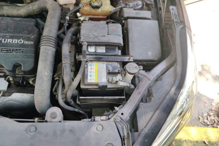 Used Buick Envision 2019 20T Two-Wheel Drive Leading Version China V Standard Engine Bay Left