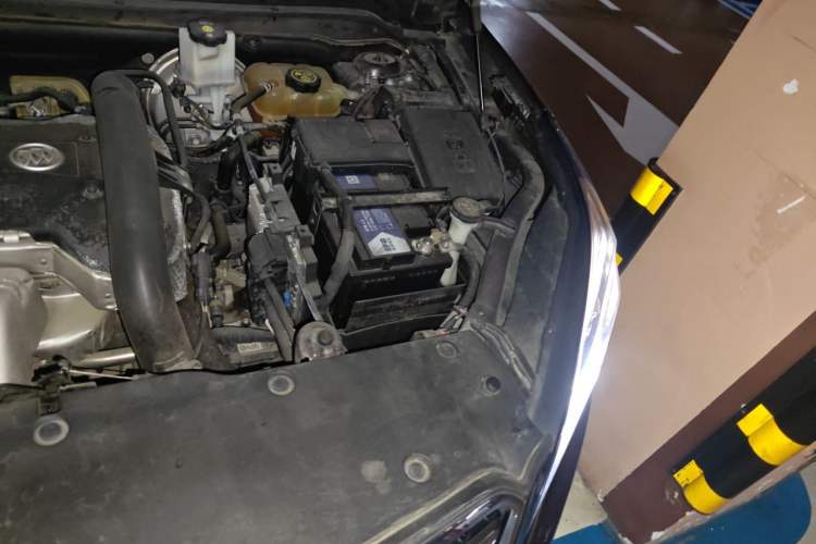 Used Buick Envision 2019 28T Four-Wheel Drive Luxury Version China V Standard Engine Bay Left