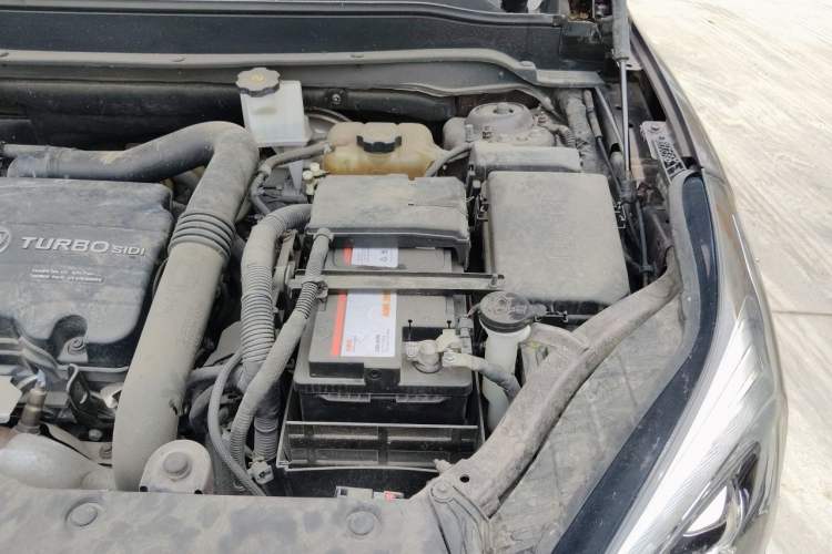 Used Buick Envision 2019 20T Two-Wheel Drive Luxury Version China VI Standard Engine Bay Left