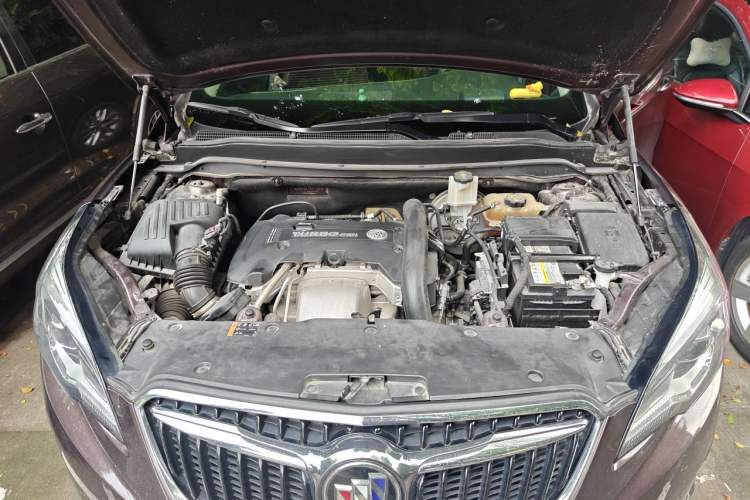Used Buick Envision 2019 28T 4x4 Luxury Model China VI Standard Engine Bay