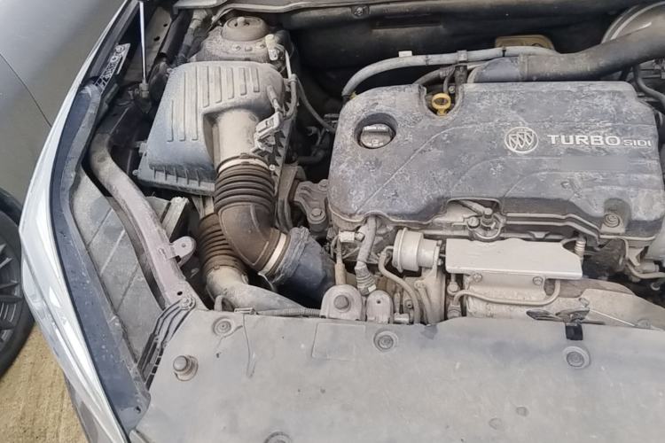 Used Buick Envision 2019 20T Two-Wheel Drive Luxury Version China V Standard Engine Bay Right