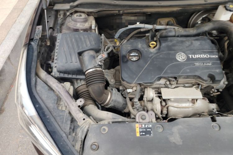 Used Buick Envision 2019 20T Two-Wheel Drive Leading Model China VI Standard Engine Bay Right