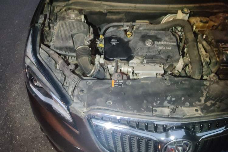 Used Buick Envision 2019 20T Two-Wheel Drive Elite Version China V Standard Engine Bay Right