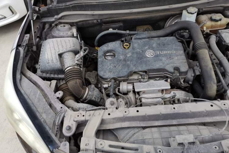 Used Buick Envision 2019 20T Two-Wheel Drive Luxury Version China V Standard Engine Bay Right