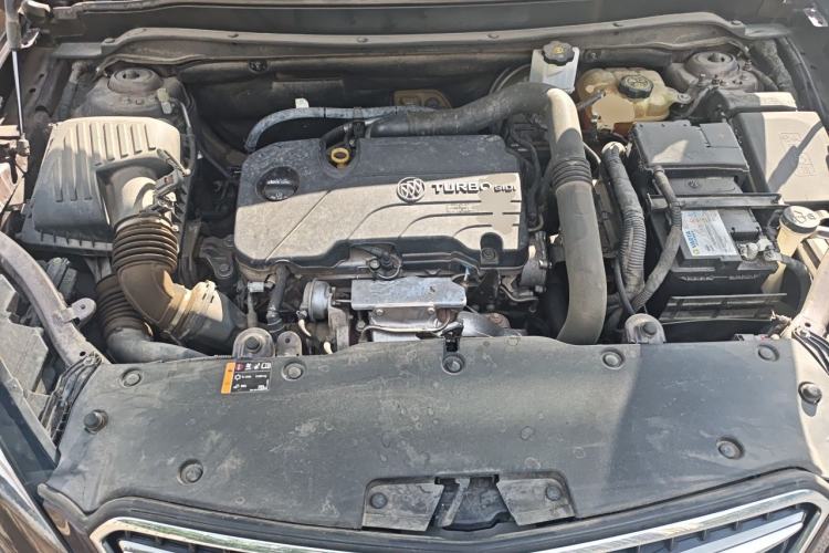 Used Buick Envision 2019 20T Two-Wheel Drive Elite Version China VI Standard Engine Bay