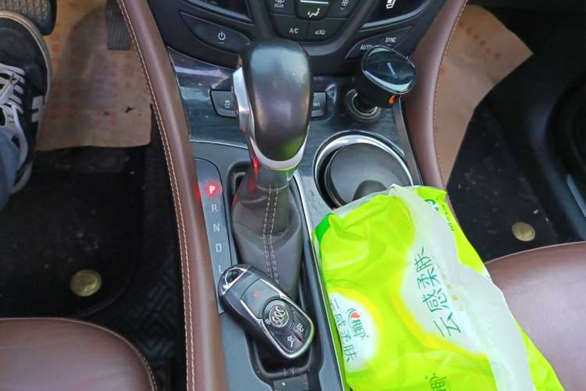 Used Buick Envision 2019 28T 4x4 Luxury Model China VI Standard Gear Lever