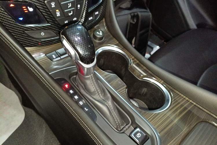 Used Buick Envision 2019 20T Two-Wheel Drive Elite Version China V Standard Gear Lever