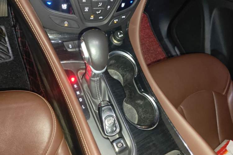 Used Buick Envision 2019 28T Four-Wheel Drive Luxury Version China V Standard Gear Lever