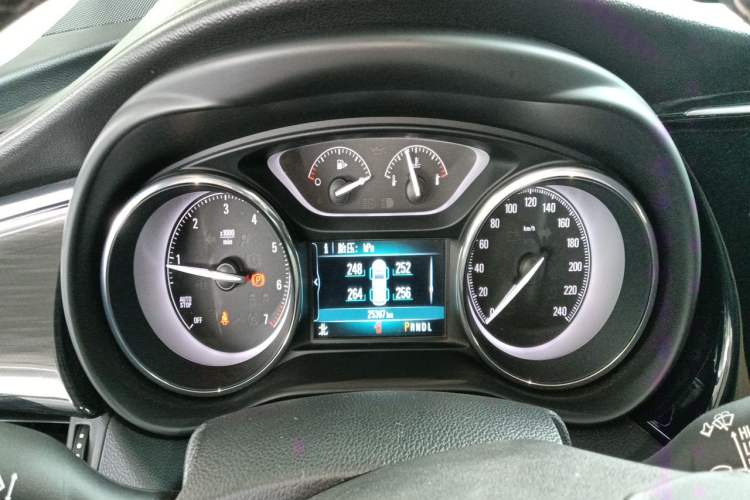 Used Buick Envision 2019 20T Two-Wheel Drive Luxury Version China V Standard Instrument Cluster