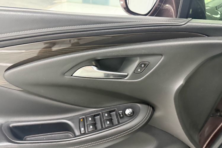 Used Buick Envision 2019 20T Two-Wheel Drive Elite Version China V Standard Interior 6