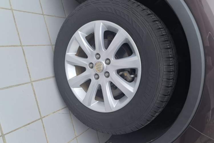 Used Buick Envision 2019 20T Two-Wheel Drive Leading Version China V Standard Left Front Wheel Hub