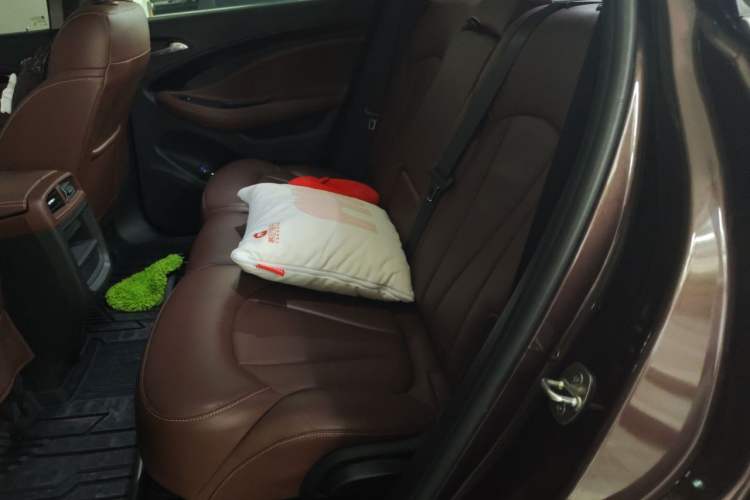 Used Buick Envision 2019 28T 4x4 Elite Version China V Standard Left Rear Seat