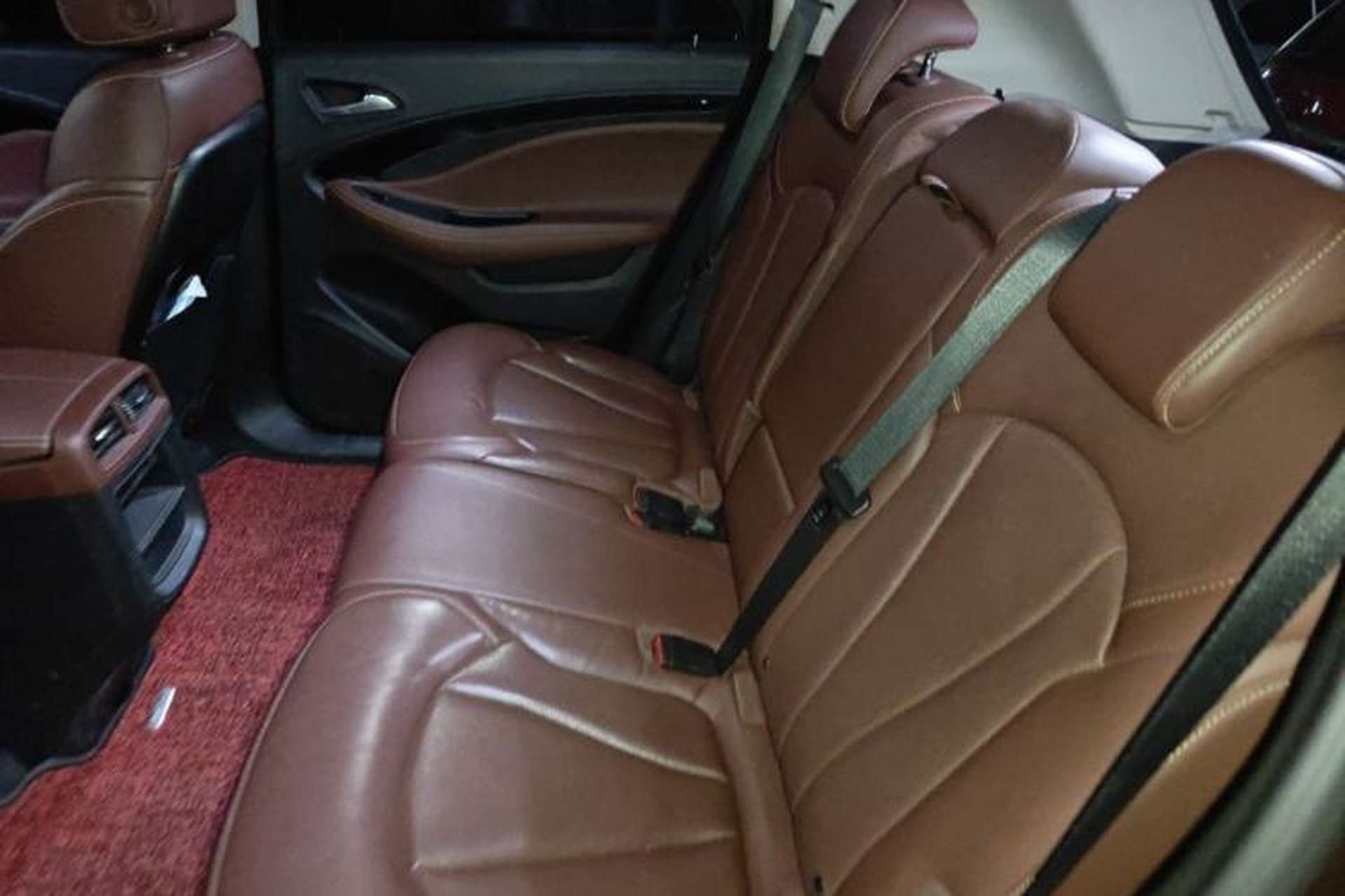 Used Buick Envision 2019 28T Four-Wheel Drive Luxury Version China V Standard Left Rear Seat