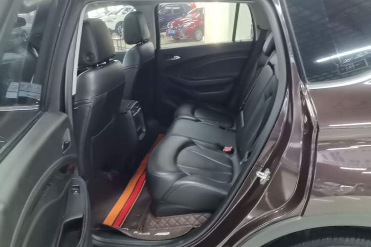 Used Buick Envision 2019 20T Two-Wheel Drive Elite Version China VI Standard Left Rear Seat
