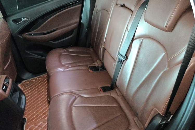 Used Buick Envision 2019 28T Four-Wheel Drive Elite Version China VI Standard Left Rear Seat