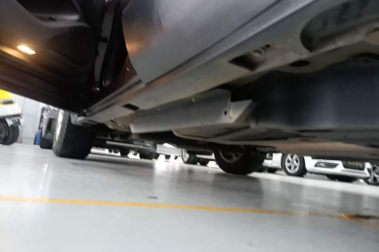 Used Buick Envision 2019 20T Two-Wheel Drive Luxury Version China VI Standard Left Side Sill