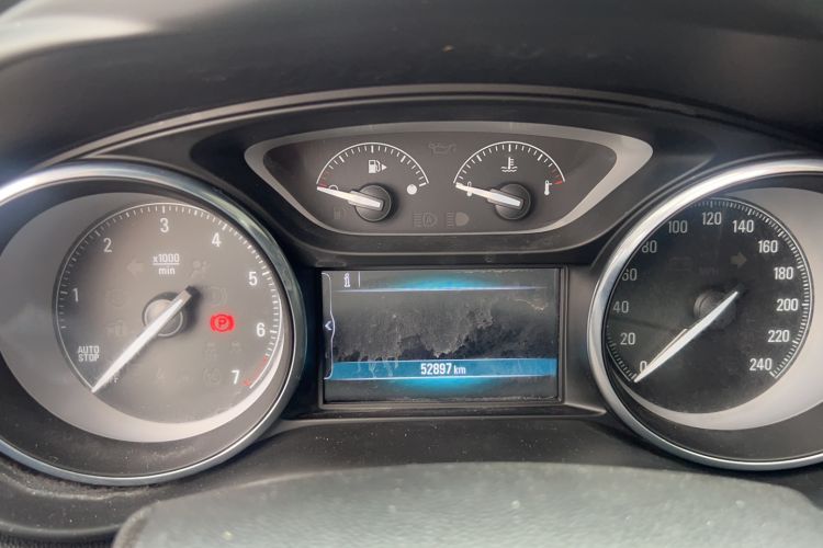 Used Buick Envision 2019 20T Two-Wheel Drive Leading Version China V Standard Odometer Close Up