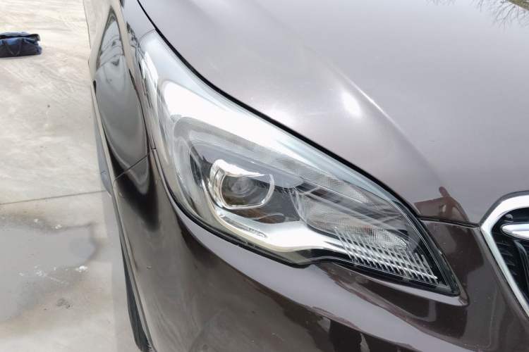 Used Buick Envision 2019 20T Two-Wheel Drive Luxury Version China VI Standard Right Front Headlight