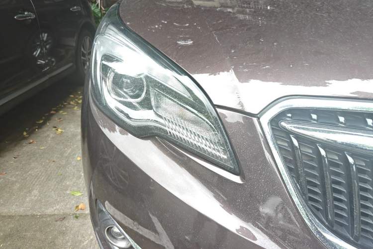 Used Buick Envision 2019 28T 4x4 Luxury Model China VI Standard Right Front Headlight