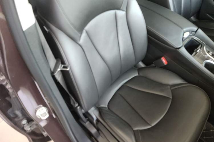 Used Buick Envision 2019 20T Two-Wheel Drive Elite Version China VI Standard Right Front Seat