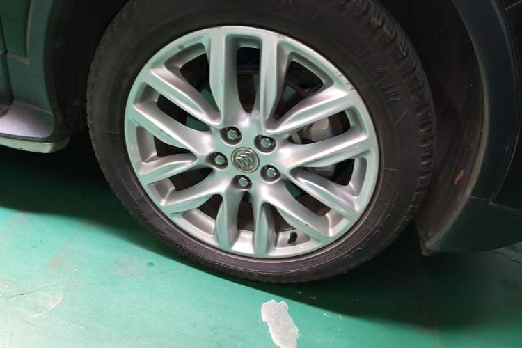 Used Buick Envision 2019 28T Four-Wheel Drive Elite Version China VI Standard Right Front Wheel Hub