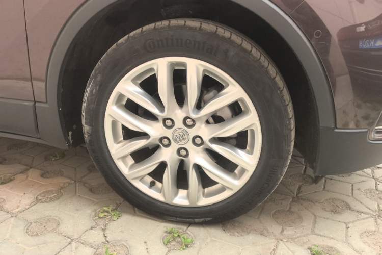 Used Buick Envision 2019 28T Four-Wheel Drive Luxury Version China V Standard Right Front Wheel Hub