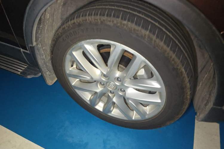 Used Buick Envision 2019 28T Four-Wheel Drive Luxury Version China V Standard Right Front Wheel Hub