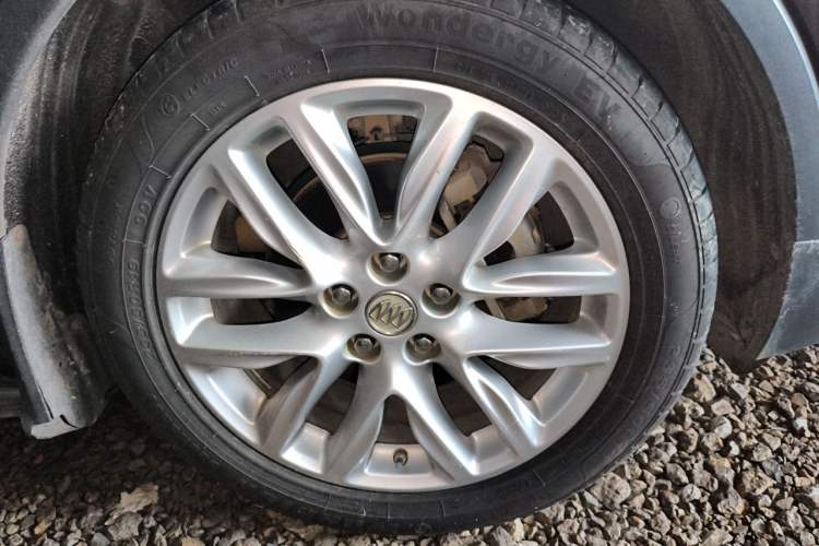 Used Buick Envision 2019 28T Four-Wheel Drive Elite Version China VI Standard Right Front Wheel Hub
