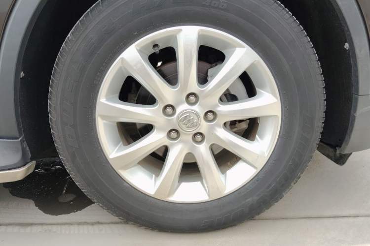 Used Buick Envision 2019 20T Two-Wheel Drive Luxury Version China VI Standard Right Front Wheel Hub