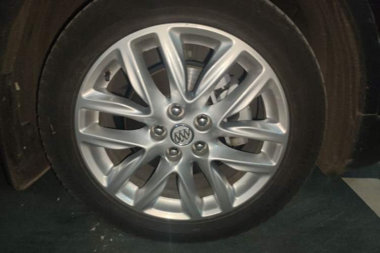 Used Buick Envision 2019 28T Four-Wheel Drive Elite Version China VI Standard Right Front Wheel Hub