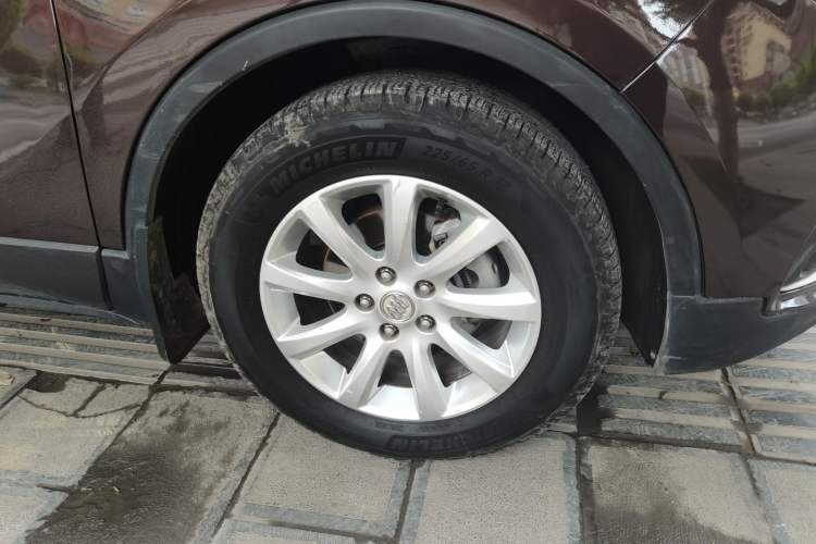 Used Buick Envision 2019 20T Two-Wheel Drive Leading Version China V Standard Right Front Wheel Hub