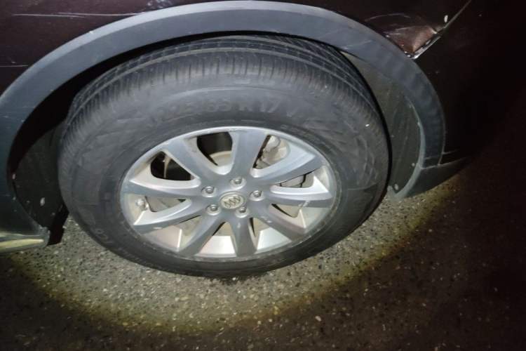 Used Buick Envision 2019 20T Two-Wheel Drive Elite Version China V Standard Right Front Wheel Hub