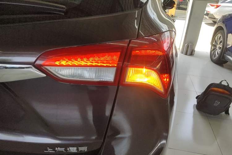 Used Buick Envision 2019 20T Two-Wheel Drive Elite Version China VI Standard Right Rear Taillight