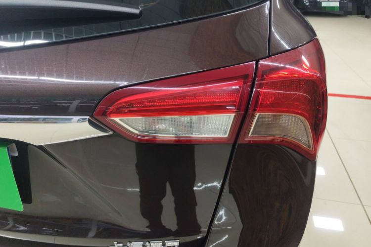 Used Buick Envision 2019 28T 4x4 Elite Version China V Standard Right Rear Taillight