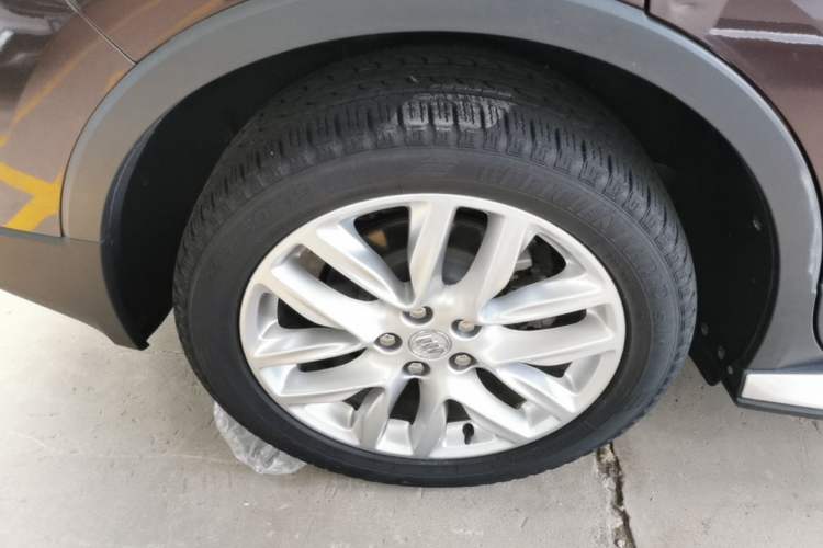 Used Buick Envision 2019 28T Four-Wheel Drive Elite Version China VI Standard Right Rear Wheel Hub