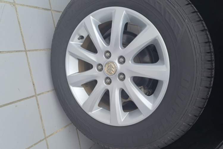 Used Buick Envision 2019 20T Two-Wheel Drive Leading Version China V Standard Right Rear Wheel Hub