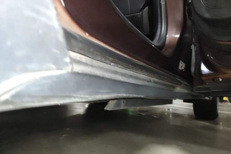 Used Buick Envision 2019 20T Two-Wheel Drive Elite Version China V Standard Right Side Sill